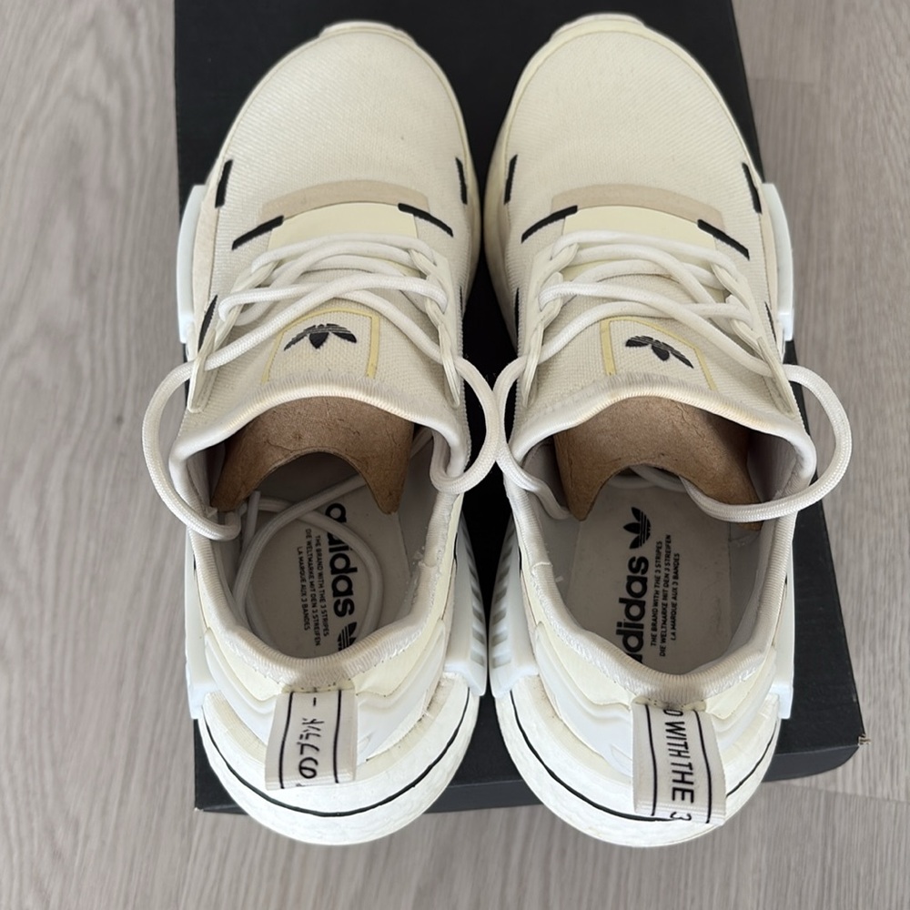 Adidas NMD R1 - Picture 8 of 10